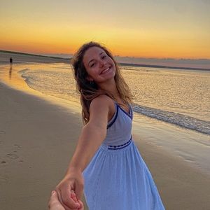 Meet your Posher, Madeline